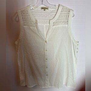 Democracy Women’s Cream Sleeveless Top, size L